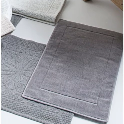 Harmony Grand Hotel Bath Mats